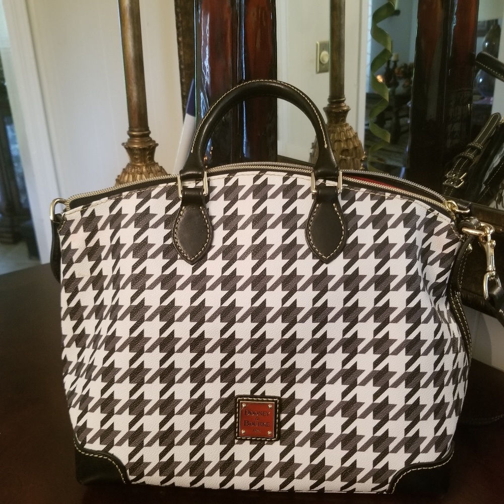 Dooney and bourke houndstooth satchel